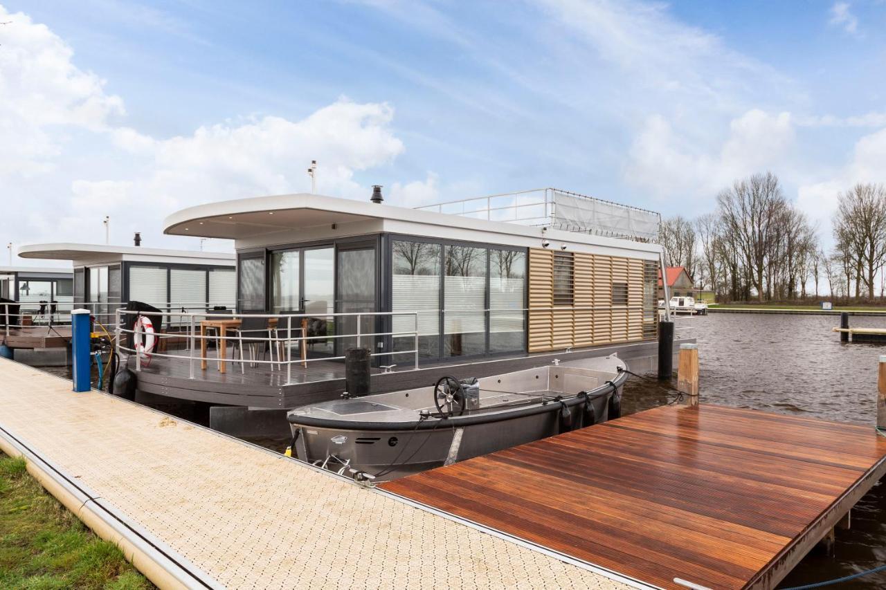 Welcome In - Houseboat 'Elysium' Met Eigen Aanlegsteiger Sneek - Offingawier Dış mekan fotoğraf