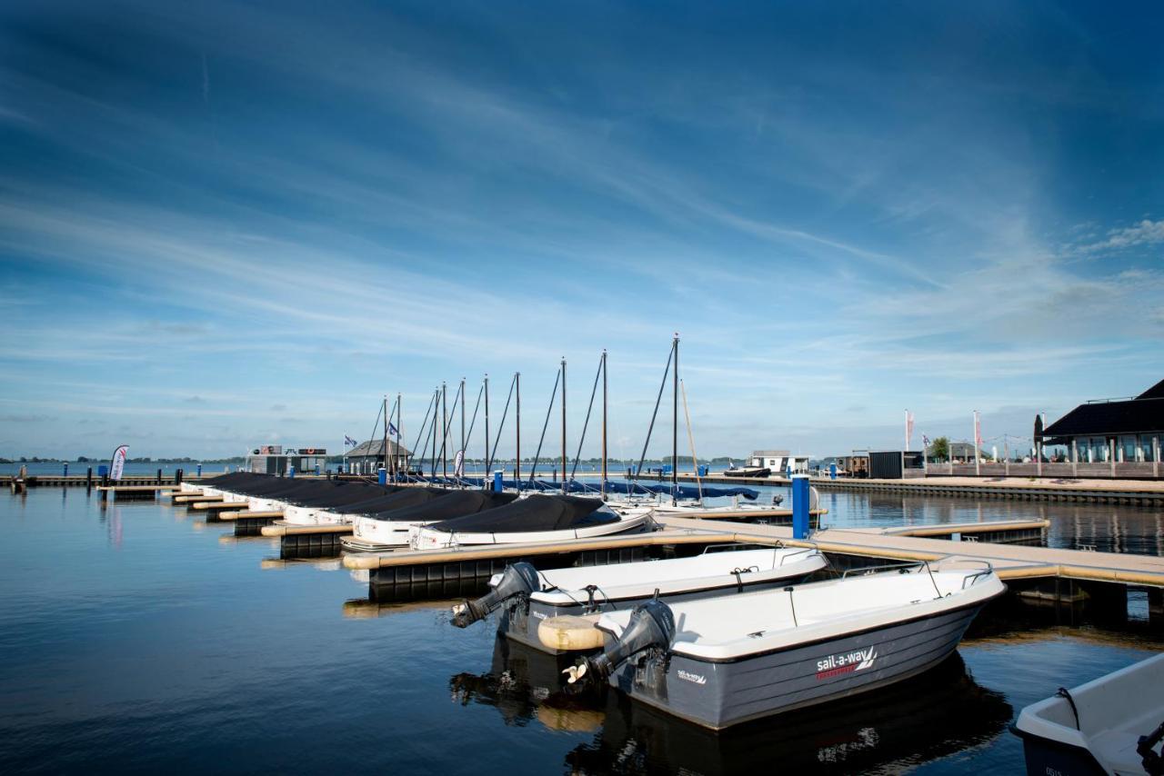 Welcome In - Houseboat 'Elysium' Met Eigen Aanlegsteiger Sneek - Offingawier Dış mekan fotoğraf